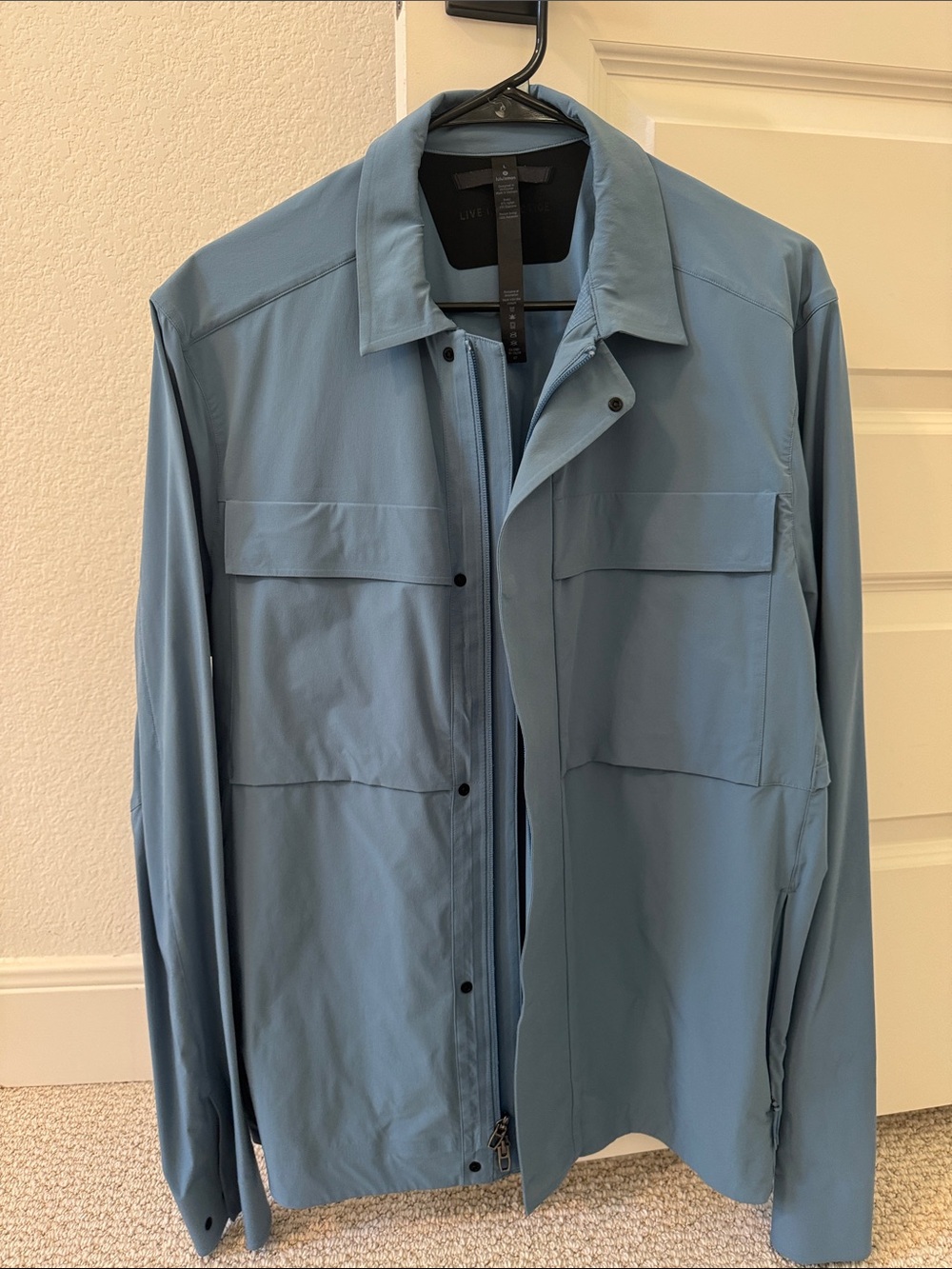 lululemon athletica Men's Light Blue Shirt Jacket